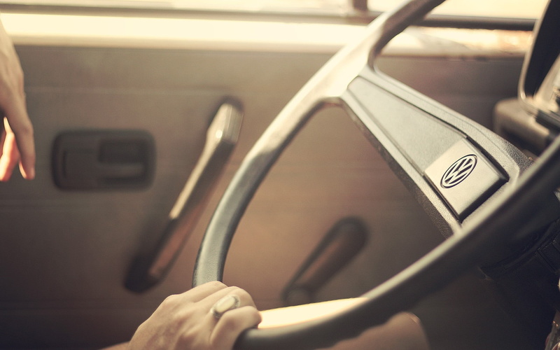 finger, classic car, motor vehicle, steering, 1080P, hands, human hand, wheel, hand, human body part, lifestyles, car interior, travel, black, journey