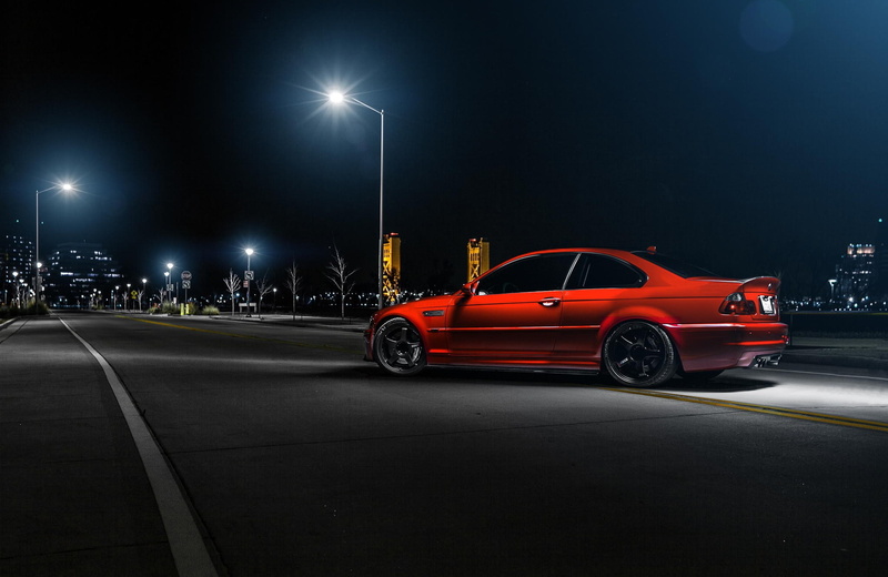 car accident, road marking, motor vehicle, motion, illuminated, Red, street, transportation, mode of transportation, 1080P, sign, Night, street light