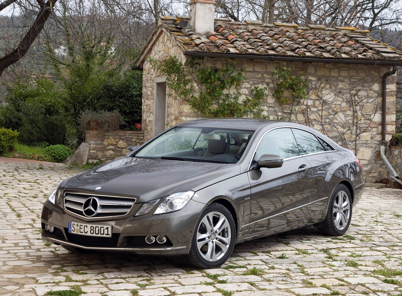 day, luxury, tree, sedan, plant, technology, sport, fuel and Power Generation, speed, wheel, house, mercedes, crossover Utility Vehicle, mode of transportation
