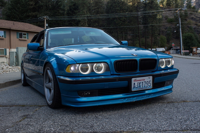 1080P, antique, shiny, style, road, reflection, BMW, luxury, weight Class, building exterior, wheel, sports Car, sport, day, modern, exhibition, car, stationary