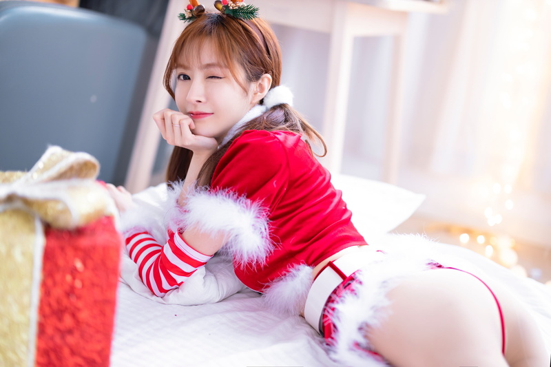 Asia, 4K, silk stockings