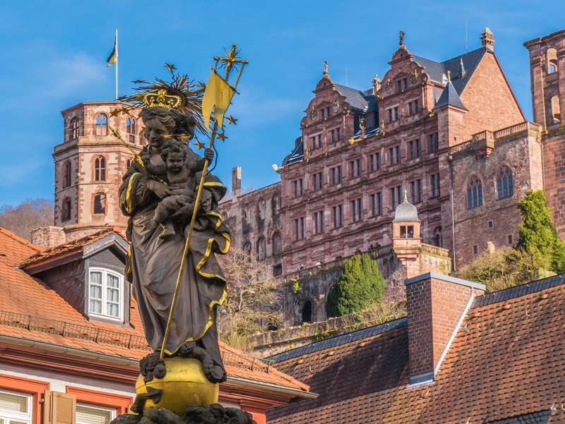building, low angle view, no people, representation, heidelberg, architecture, history, the past, human representation, heidelberger schloss, built structure