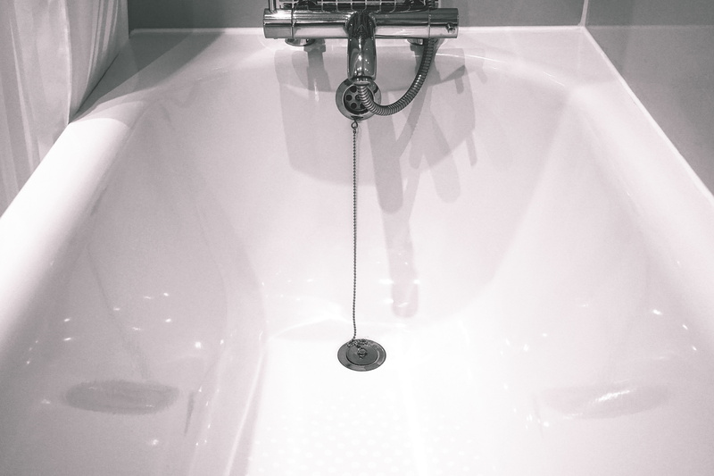 high angle view, bathroom sink, faucet, washing, home, hygiene, sink, bathtub, metal, domestic Room, household equipment, indoors, bathroom, clean, tub