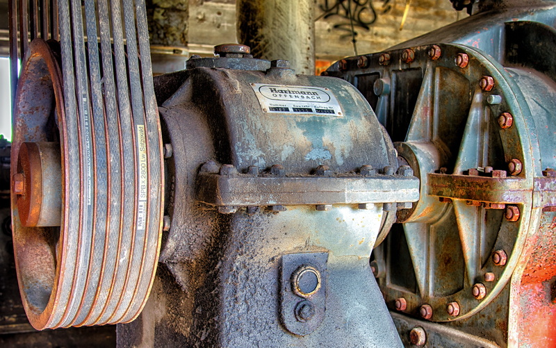 deterioration, metal, obsolete, wheel, close-up, factory, mode of transportation, machine, black, close up, motor vehicle, broken, defect, antique, damaged