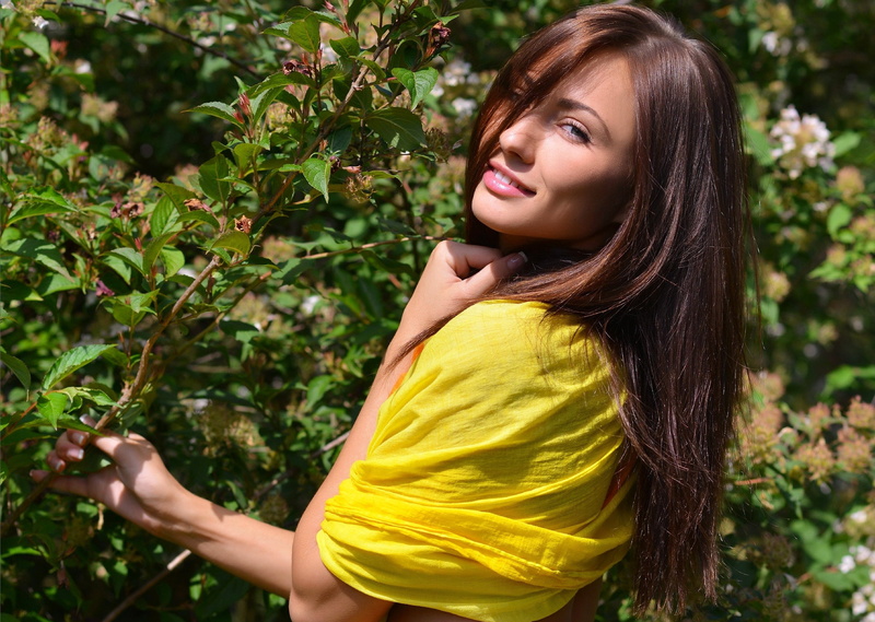 sensuality, relaxation, adult, brown Hair, cheerful, looking at camera, hairstyle, green Color, springtime, Michaela Isizzu, women, portrait, young women