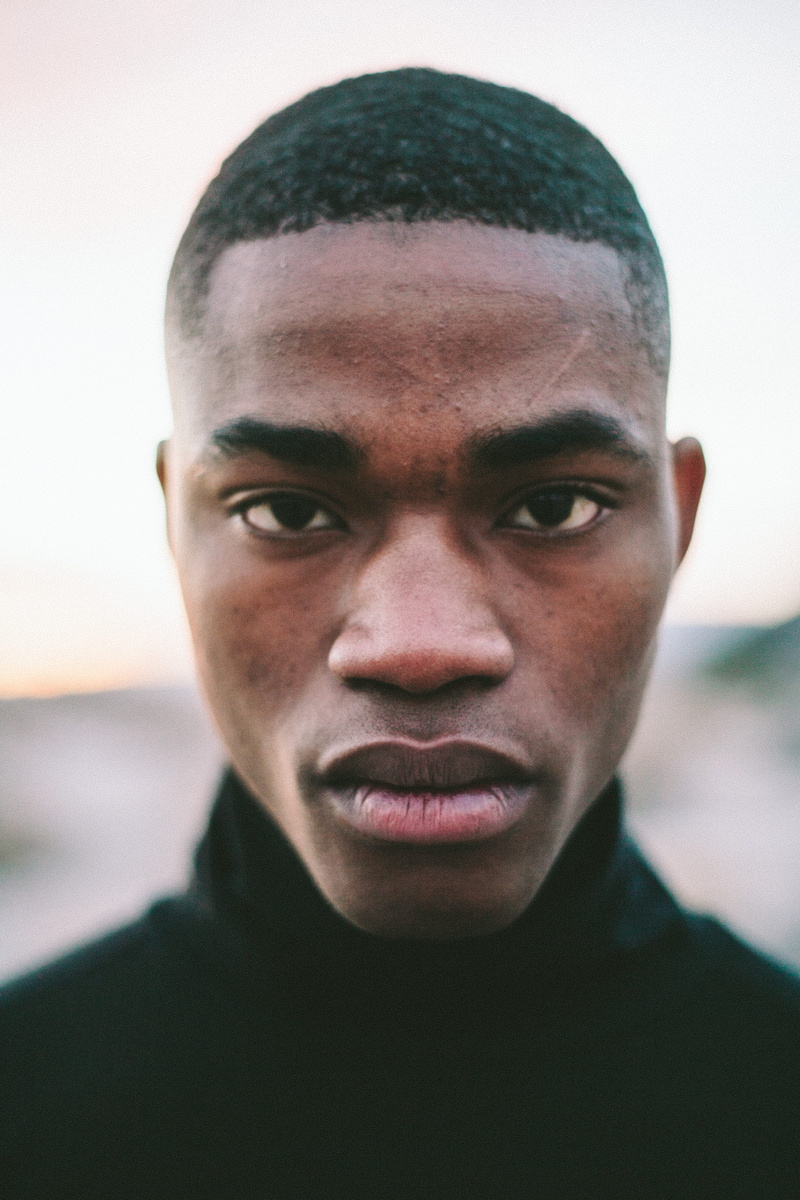 front, close-up, lifestyles, 4K, face, front view, teenager, headshot, young adult, s, human face, looking at camera, view, young men, focus on foreground