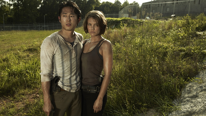 lifestyles, front view, Steven Yeun, Lauren Cohan, 4K, leisure activity, young women, three quarter length, plant, field, grass, standing, positive emotion