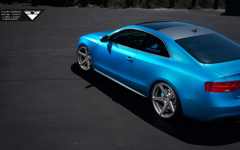 screengrab, retro styled, blue, stationary, high angle view, outdoors, transportation, car, land vehicle, motor vehicle, coupe, no people, city, turquoise colored