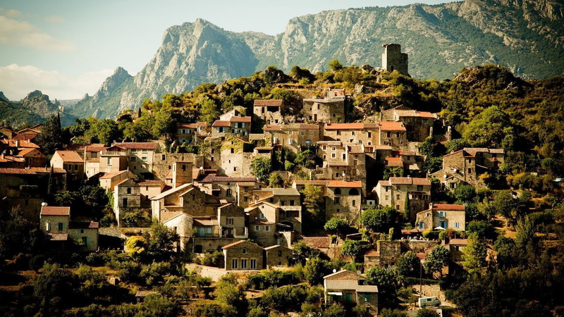 photography, mountain, high, outdoors, mountains, mountain range, plant, cityscape, architecture, built structure, 1080P, city, building exterior, townscape