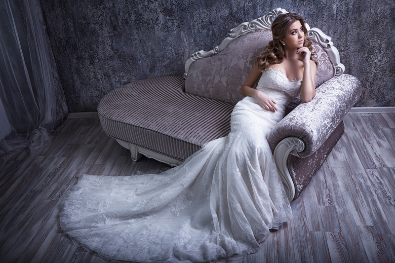 one person, hairstyle, adult, model, domestic room, 2K, full length, beautiful people, women, lifestyles, bridal gown, dress, beautiful woman, relaxation