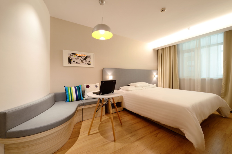 black, light, hotel room, floor, home showcase interior, lamp, lighting equipment, no people, furniture, interior design, modern, bed, indoors, wood, domestic room