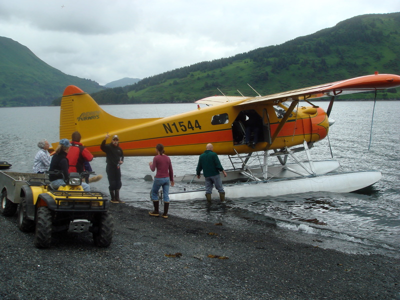 transportation, dropping, people, travel Locations, mountain, Kodiak, mode of Transport, real people, day, group of people, kodiak, land vehicle, near