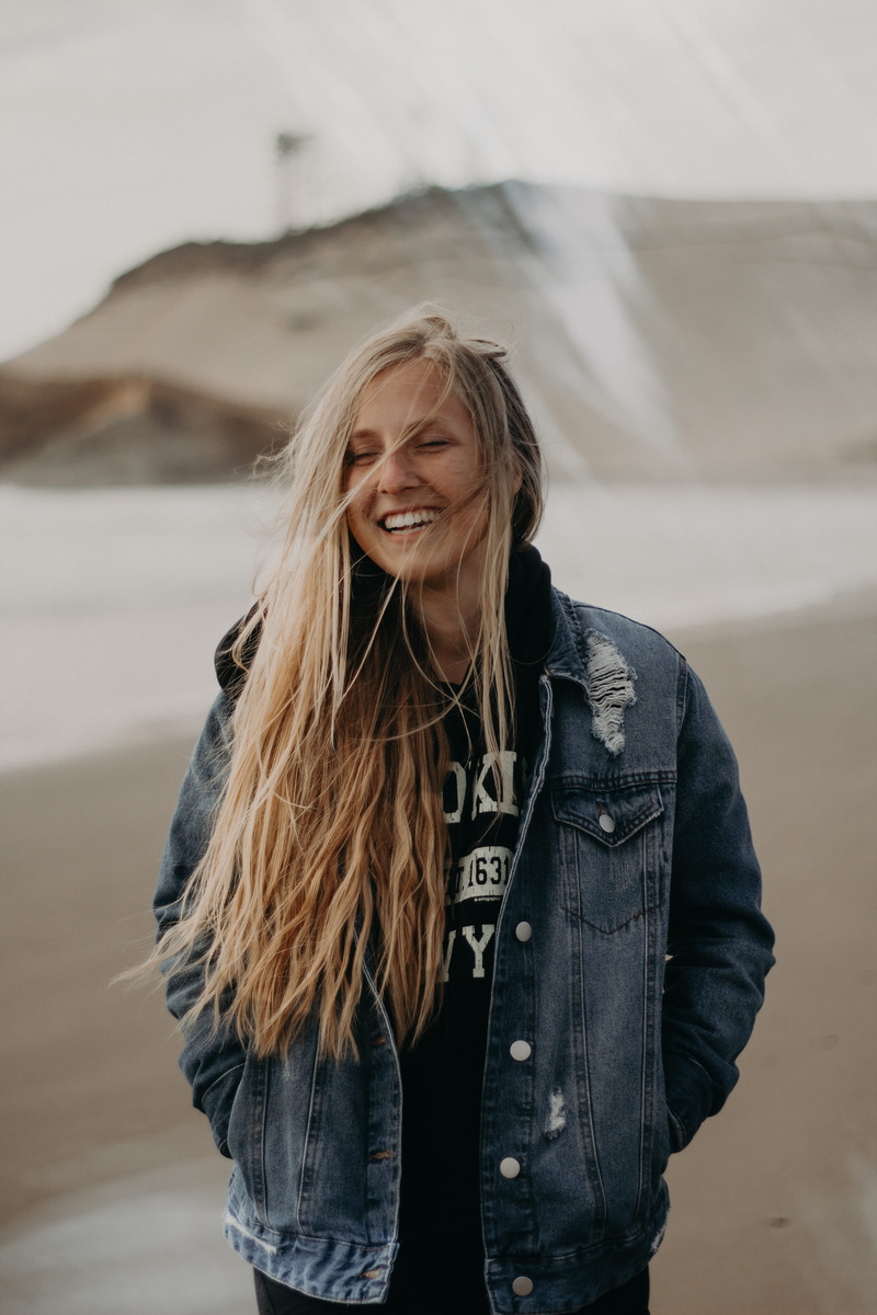 real People, smiling, woman in blue, long hair, caucasian Ethnicity, cheerful, front view, hair, denim, casual Clothing, young Adult, one Woman Only, caucasian
