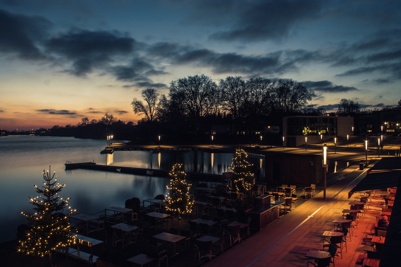 dawn, sky, outdoors, landscape, light, panorama, architecture, plant, bridge, water, beauty in nature, illuminated, sea, city, lake, 4K, dusk, promenade