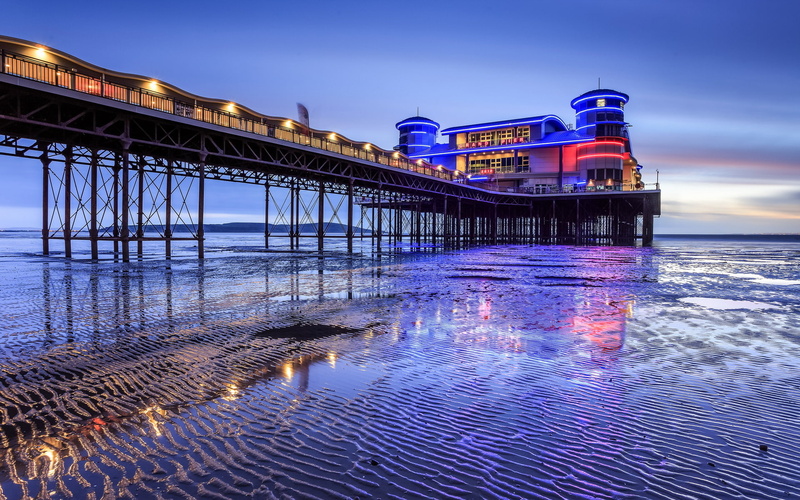 England, Relfection, Weston-super-Mare, Space Invaders, 1080P, Blue Hour