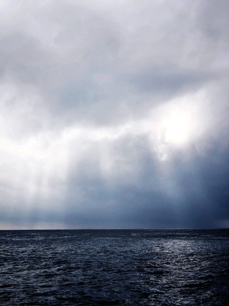heavy, rain, heaven, ominous, beauty in nature, idyllic, water, ocean, outdoors, rippled, horizon over water, 2K, scenics - nature, horizon, australia
