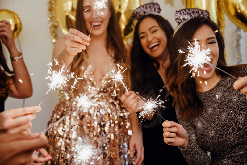 photo, positive emotion, celebration, young women, friendship, Fireworks, social gathering, champagne, happy, cheerful, holding, togetherness, Holidays