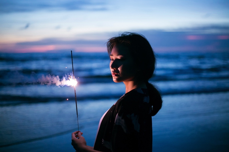 women outdoors, beach, women, fireworks, outdoors, 1080P, Asian