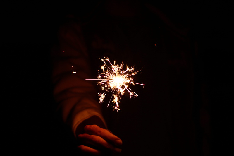 5K, sparkler, hand, human hand, firework display, body part, firework, leisure activity, glowing, dark, burning, sparks, event, spark, light, finger, person