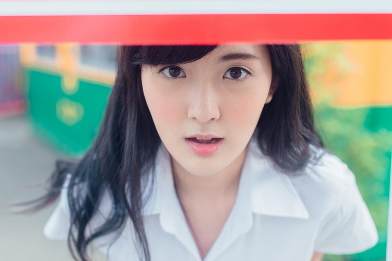 women, 1080P, child, hair, looking at camera, headshot, human face, looking at viewer, red, Asian, Thailand, focus on foreground, long hair, girls, close-up