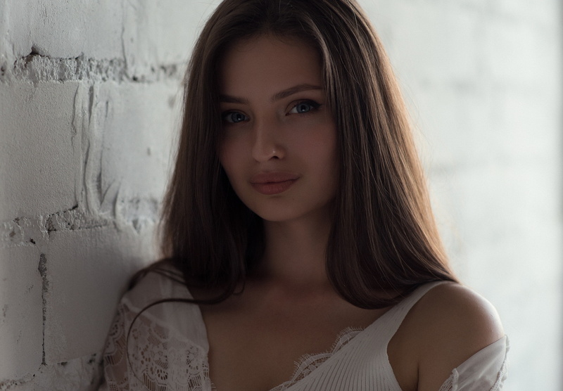 Dmitry Shulgin, long hair, brunette, white clothing, straight hair, portrait, model, Veronica (Dmitry Sn), white background, juicy lips, 1080P, women