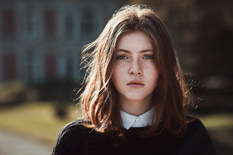 headshot, long hair, 1080P, young adult, brown hair, face, front view, real people, adult, beautiful woman, beauty, one person, portrait, looking at camera