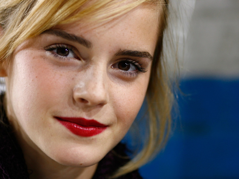 indoors, lipstick, one person, body part, human body part, blonde, adult, Emma Watson, face, women, human face, headshot, freckles, make-up, blond hair