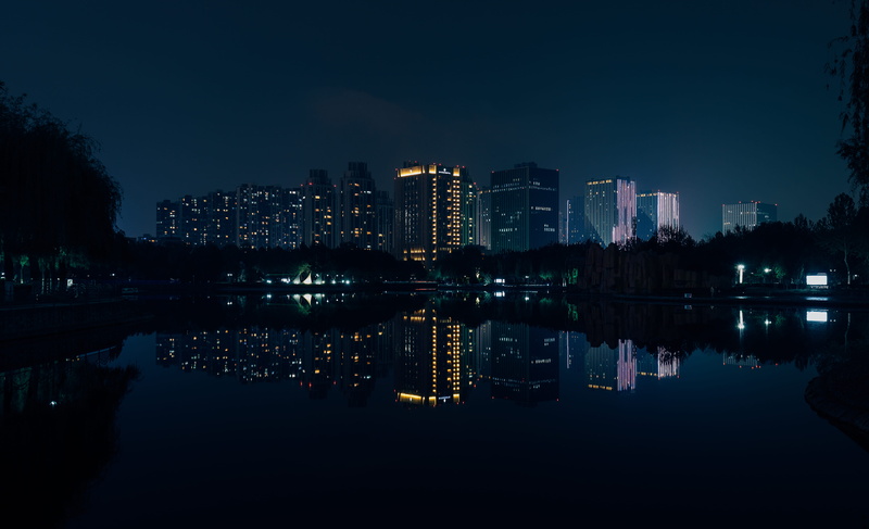landscape, reflect, rise, symmetry, city, waterfront, high, built structure, skyline, outdoors, modern, urban, building, nature, 5K, residential district