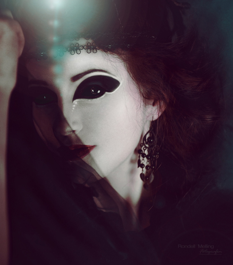 spooky, close-up, portrait, porcelain, dark, adults only, real people, young adult, woman, vampire, human face, fashion, headshot, indoors, adult, looking