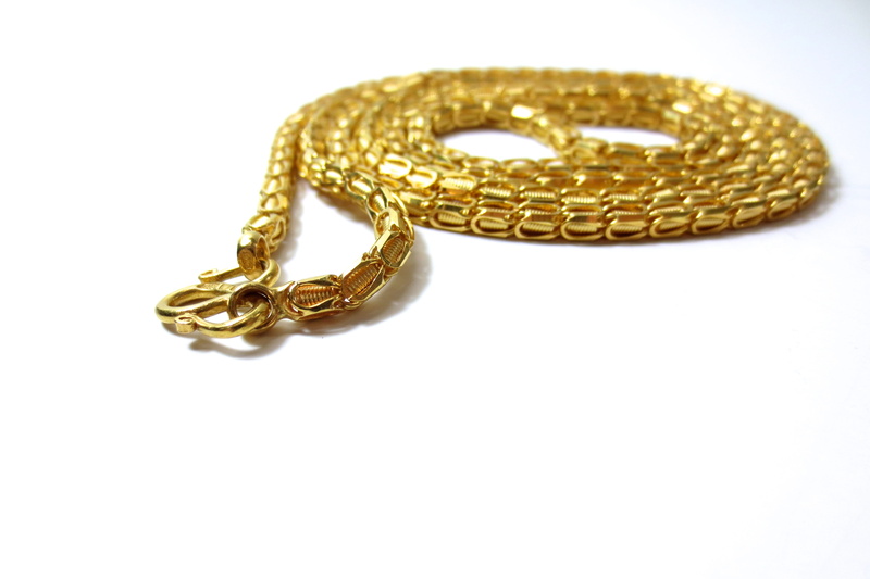 4K, bling bling, bullion, gold colored, cut out, colored, snake, emotion, scrap, bright, indoors, love, white background, jewellery, yellow, pure, luxury