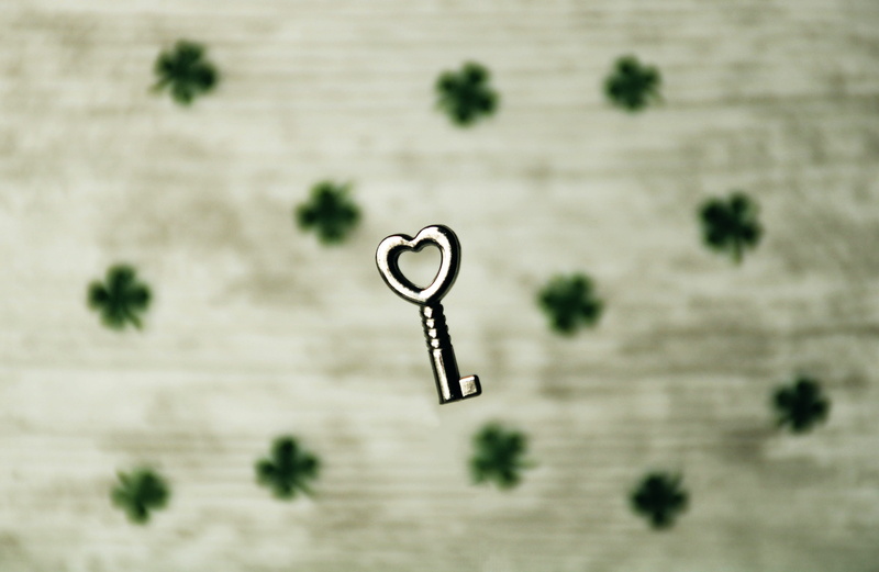 deco, lovers, no people, connection, 2K, high angle view, luck, shape, wall - building feature, metal, castle, security, affection, connectedness, pattern