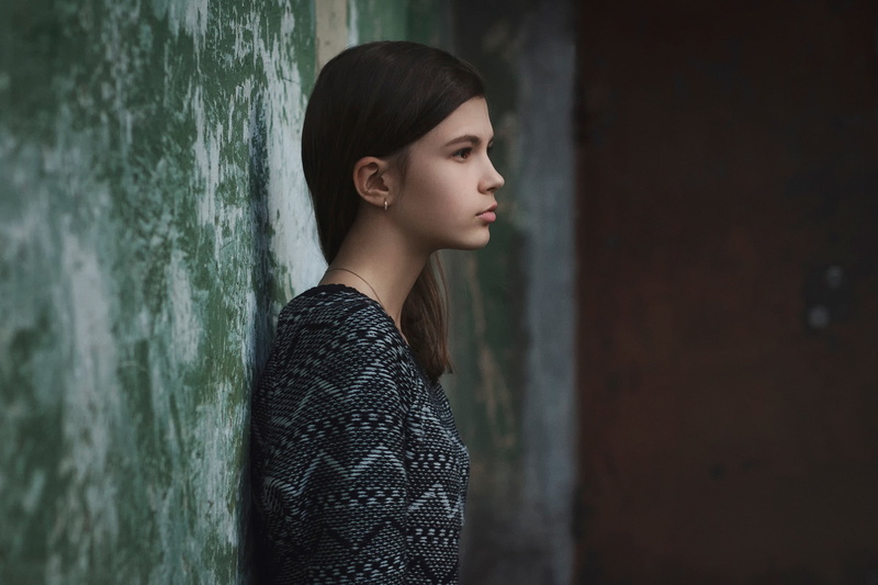 portrait, brunette, profile, women, grey sweater, 1080P, side view, model