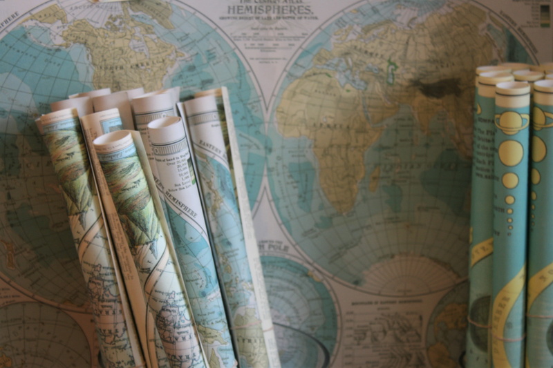 guidance, no people, business, day, 2K, variation, large group of objects, communication, world map, hemisphere, travel, hemispheres, multi colored, direction