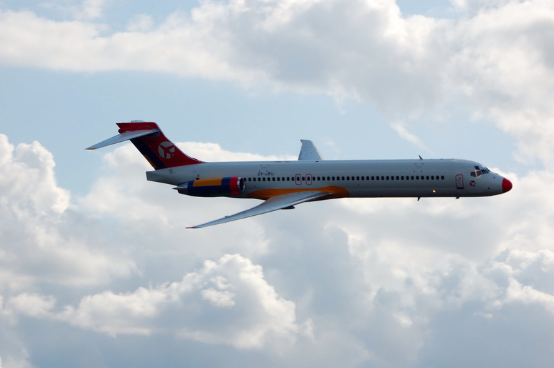 military, sky, air shows, red, aerospace industry, no people, flying, md, aircraft, airport, dc 9, aviation, air vehicle, 2K, travel, flight, airplane