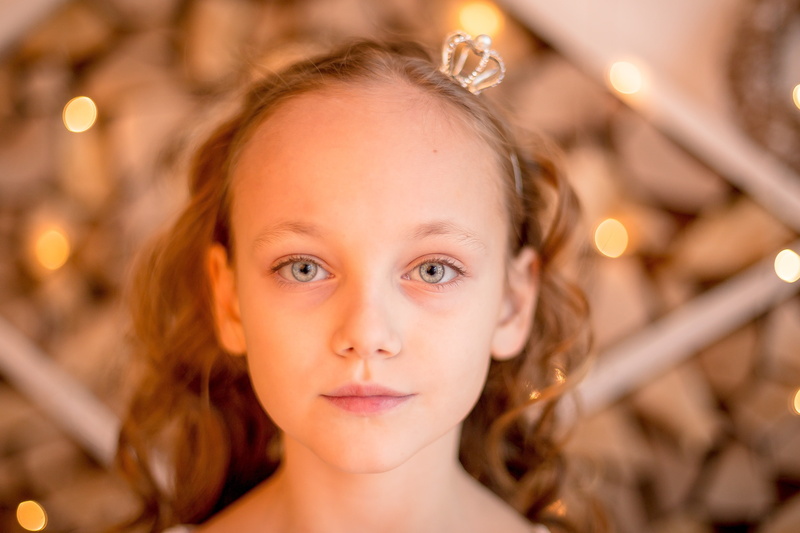 small, child, human body part, up, white, body part, innocence, expression, cute, playful, fashion, outdoor, hair, emotion, 4K, s, park, cheerful, nature