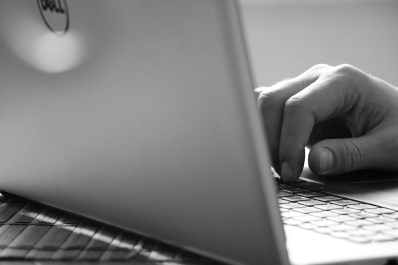 human finger, pc, 5K, computer, connection, human hand, communication, close-up, computer equipment, technology, computer hardware, monitor, wireless technology