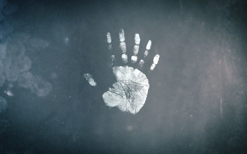 minimalism, waterfront, day, water, backgrounds, close-up, floating on water, handprints, fingers, full frame, reflection, grey, hands, white, auto post production filter