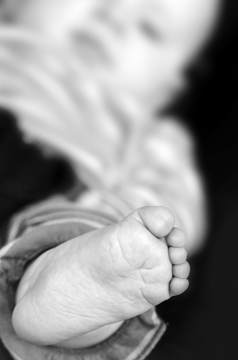 young, baby, baby photography, black background, human hand, finger, close-up, holding, 4K, human, love, real people, feet, hand, black and white, cute