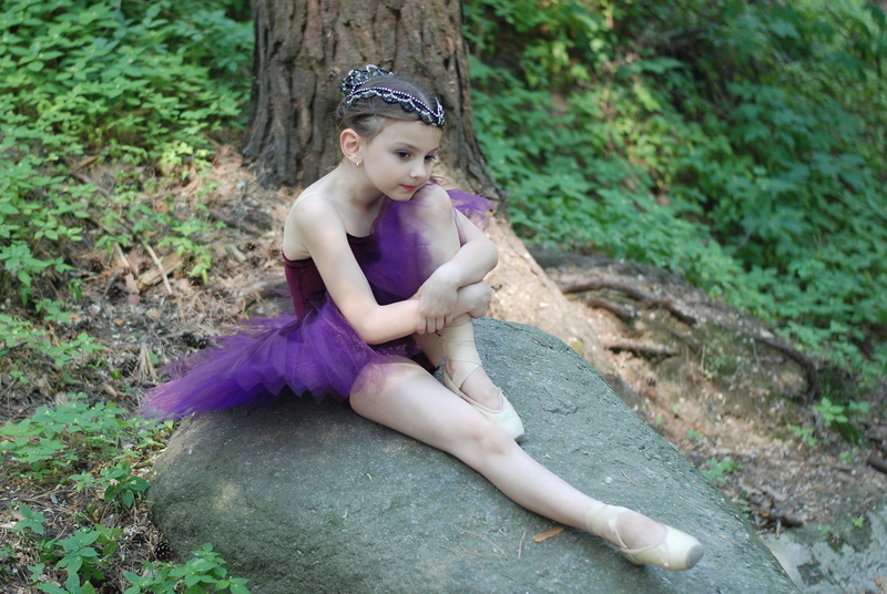 hairstyle, ballet dancer, front view, dancer, lifestyles, leisure activity, 2K, land, females, ballet, angel, outdoors, plant, sitting, gray, tree, dress