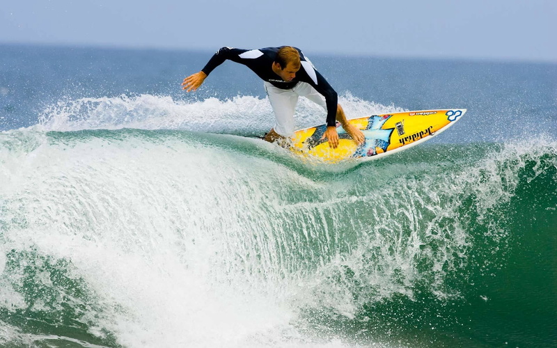 board, splashing, suit, extreme Sports, power, sports And Fitness, horizon over water, surf, exercising, waterfront, 1080P, surfing, leisure Activity