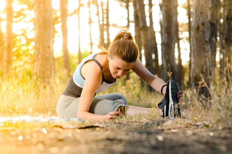 stretching, young, beauty, women, lady, person, hair, girl, stretch, wood, training, 4K, exercising, forest, ponytail, brunette, trainer, hairstyle, healthy lifestyle
