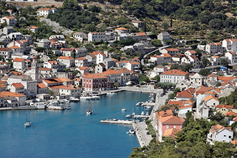built structure, day, sea, brac, nautical vessel, small, masonry, stone, mediterranean, transportation, crowded, island, europe, cityscape, water, town