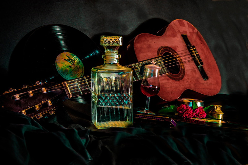 string, glass, musical instrument, still life, choice, string instrument, table, music, art, wood - material, 1080P, flowers, black background, musical instrument string