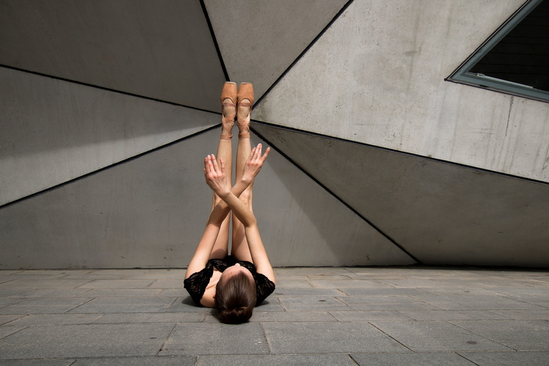 ground, women, adult, skill, teamwork, sport, healthy lifestyle, handstand, young adult, people, leotard, ballet slipper, balance, stretch, full length