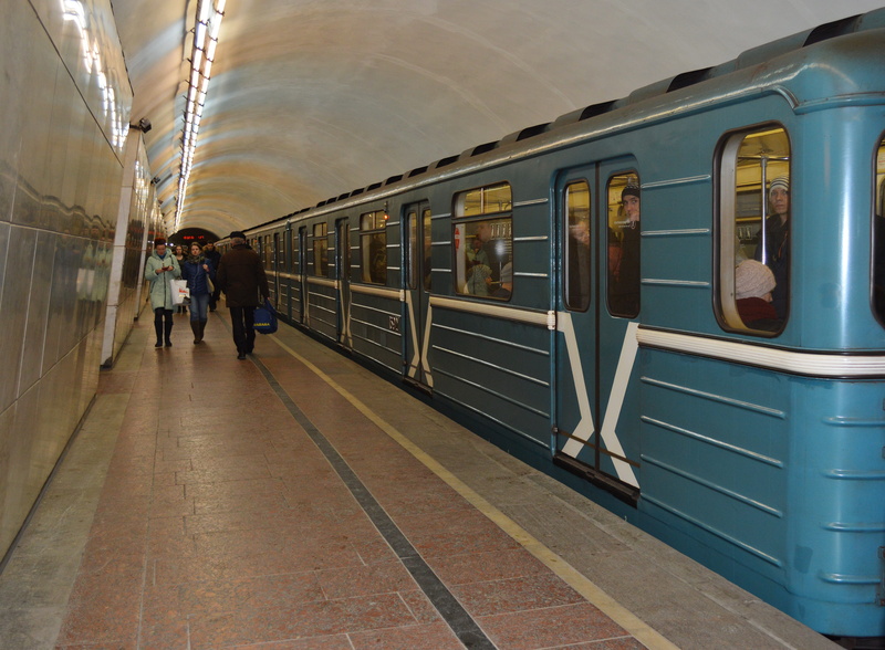 transport, train, motion, subway train, people, train - vehicle, men, women, locomotive, electric train, transportation, passenger train, travel, group of people