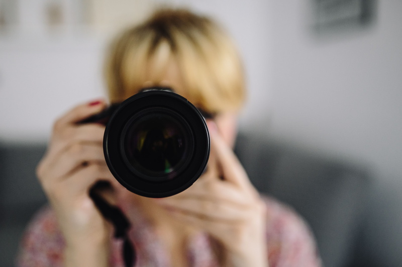 portrait, lens - optical instrument, looking, people, one Person, 5K, holding, photos, photographing, slr camera, women, photography, hobbies, photo shoot