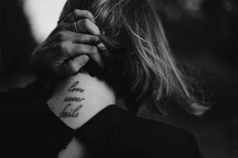 holding, love never fail, detail, girl, 5K, black And White, black Color, beautiful, lady, quote, back of neck, women, tattoo, short hair, grayscale, fails