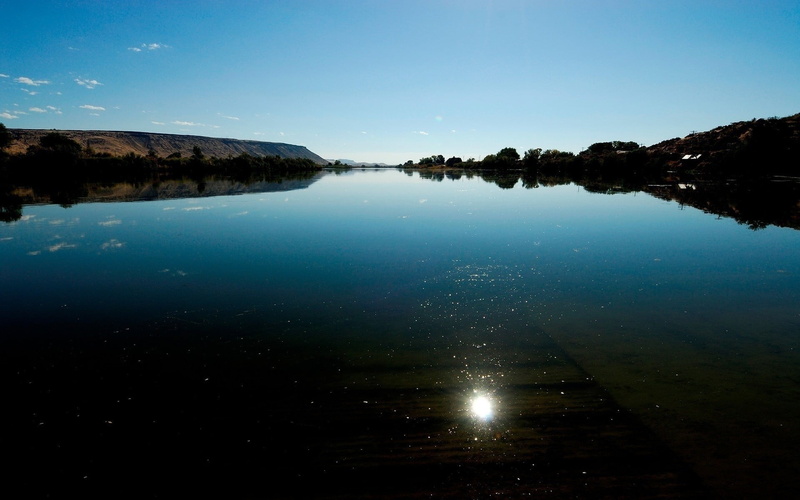 beaded, blue, mountains, reflection, beauty in nature, 1080P, standing water, no people, nature, tree, non-urban scene, tranquility, symmetry, idyllic