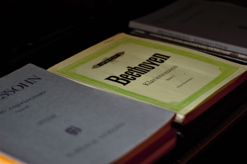 melody, paper, non-western script, show, 5K, sheet music, sound, script, classic, text, instrument, western script, note, no people, musician, composer