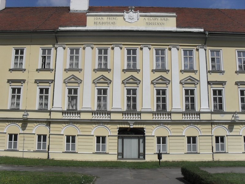 luxury, architecture, residential district, roofs, teplice, destination, beethoven, house, in a row, day, no people, town, grass, education, side by side